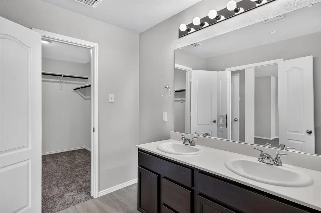 2420 Canongate Drive Denton TX 76207