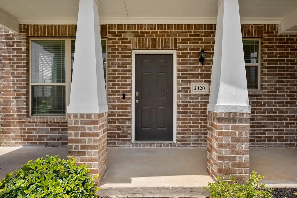 2420 Canongate Drive Denton TX 76207