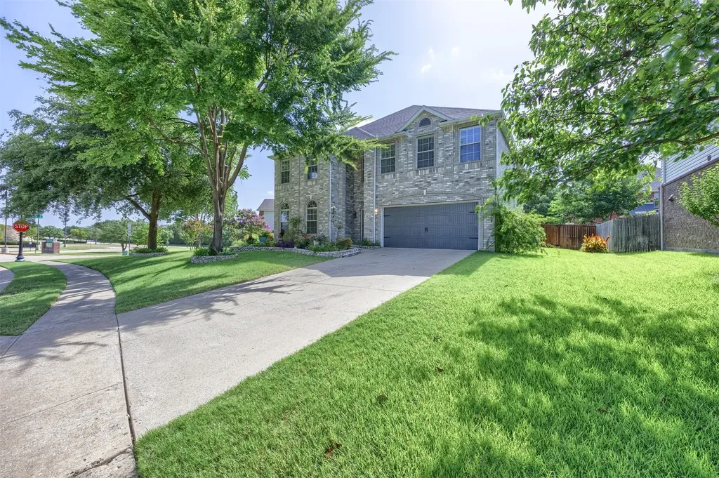 2201 Pharr Drive Mckinney TX 75072