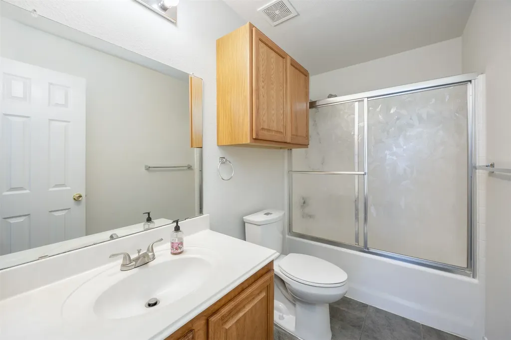 2201 Pharr Drive Mckinney TX 75072