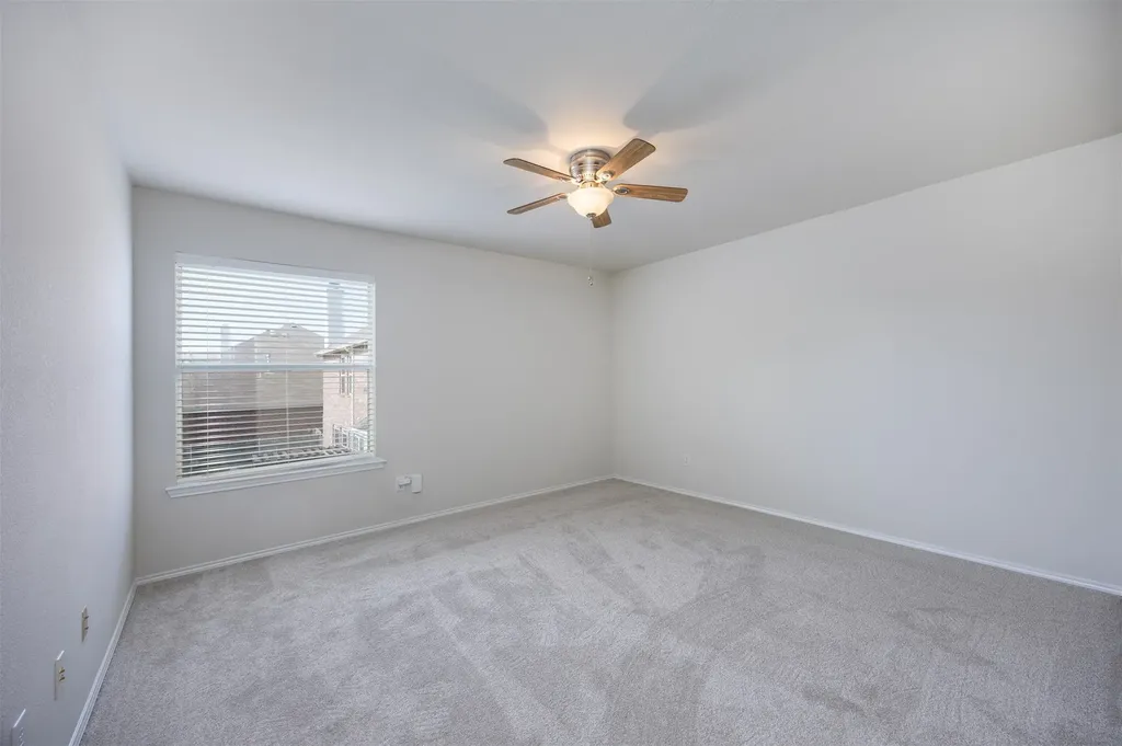 2201 Pharr Drive Mckinney TX 75072