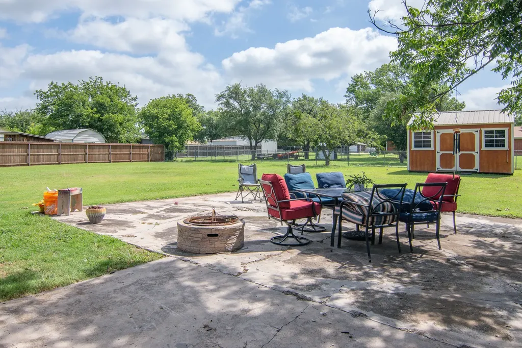 105 Greentree Circle Early TX 76802