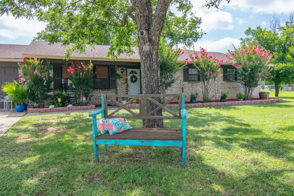 105 Greentree Circle Early TX 76802