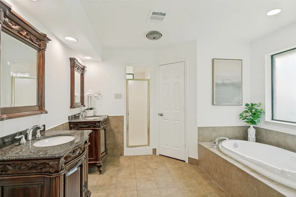 1204 Syracuse Circle Plano TX 75075