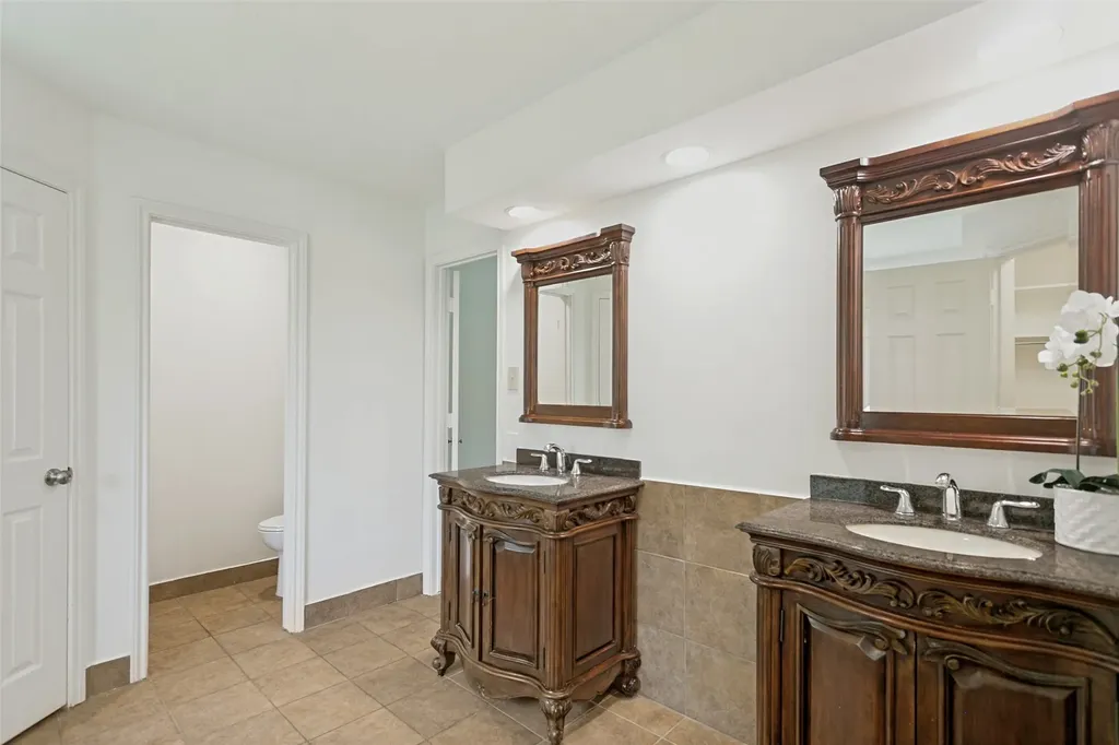 1204 Syracuse Circle Plano TX 75075