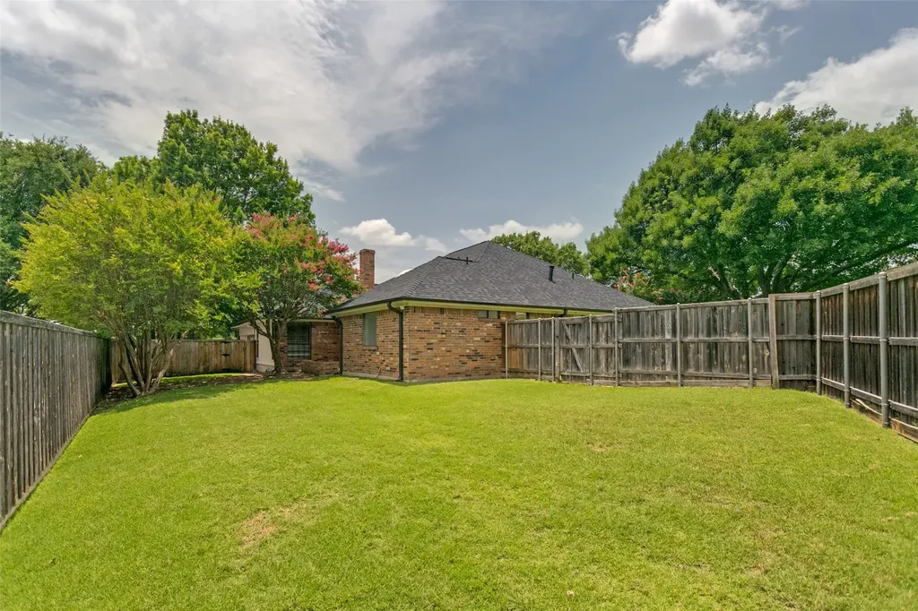 1204 Syracuse Circle Plano TX 75075