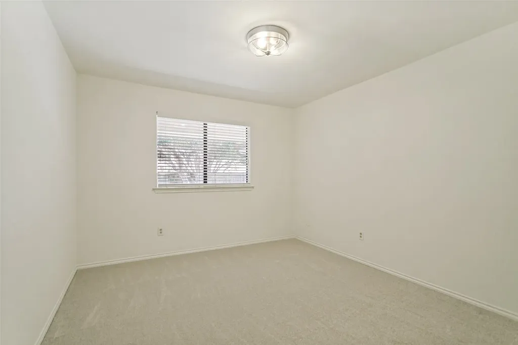 1204 Syracuse Circle Plano TX 75075