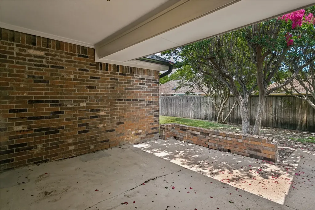 1204 Syracuse Circle Plano TX 75075