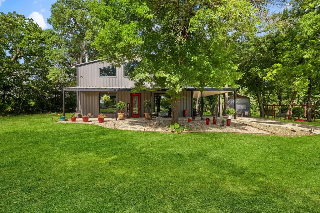 27809 W Us Highway 82 Sherman TX 75092
