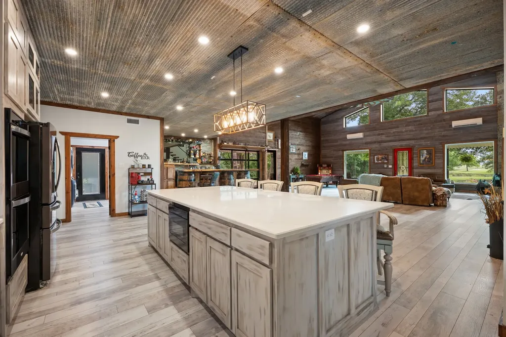 27809 W Us Highway 82 Sherman TX 75092