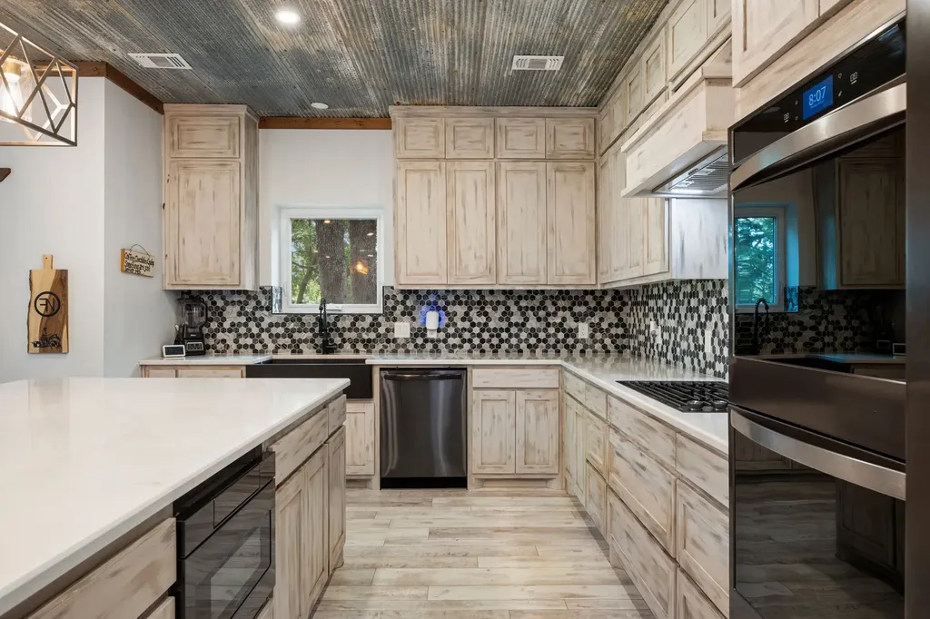 27809 W Us Highway 82 Sherman TX 75092