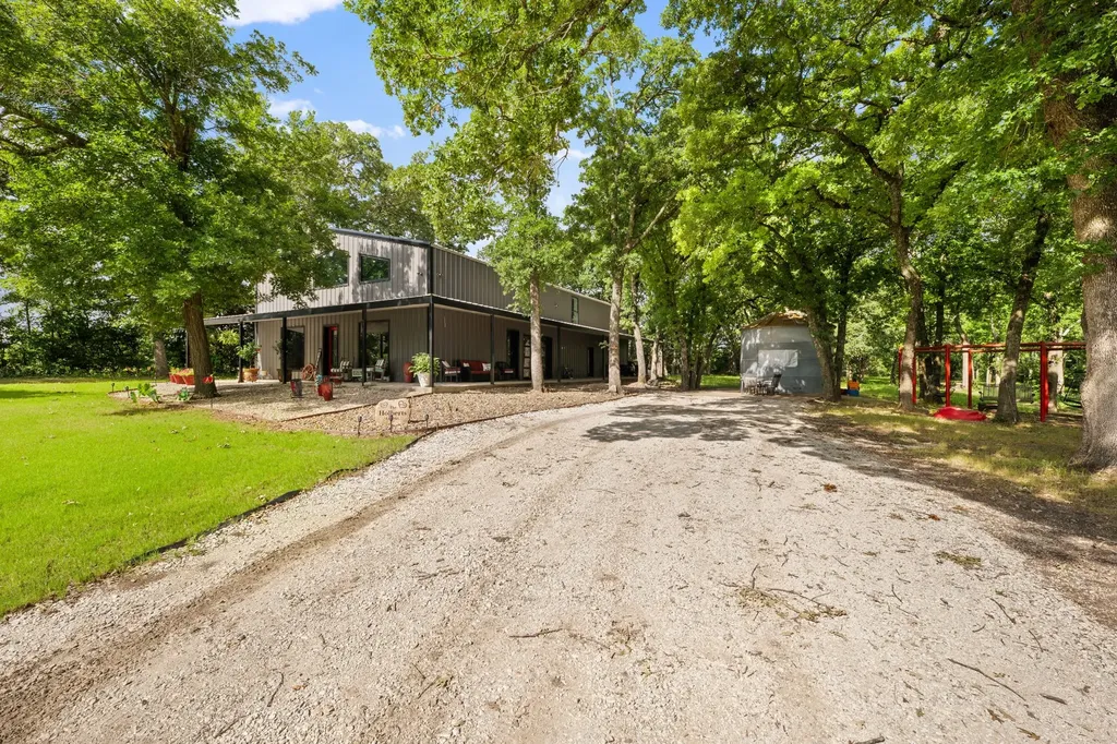 27809 W Us Highway 82 Sherman TX 75092
