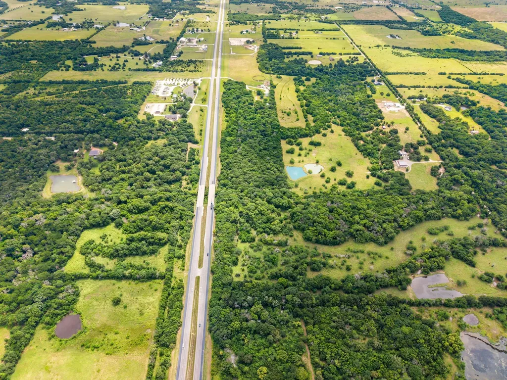 27809 W Us Highway 82 Sherman TX 75092
