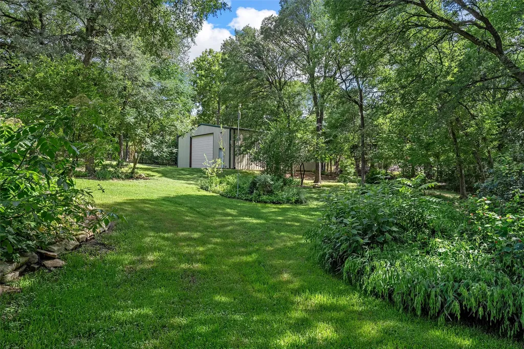 4000 Fox Ridge Lorena TX 76655