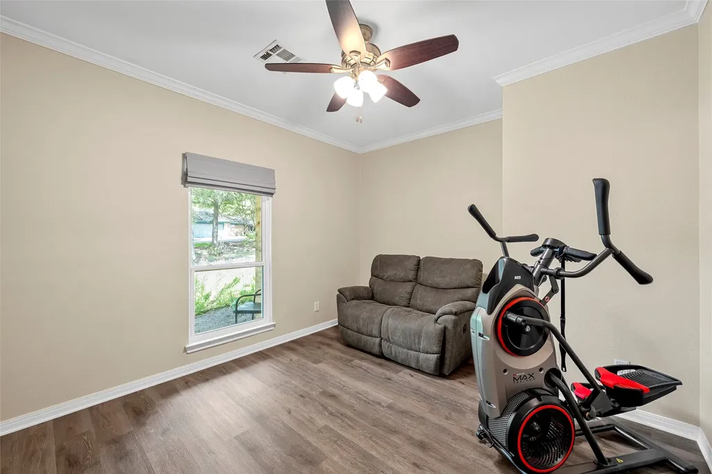 4000 Fox Ridge Lorena TX 76655