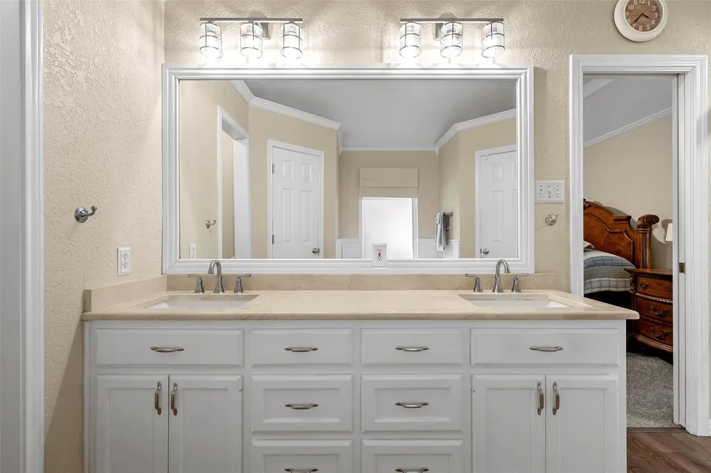 4000 Fox Ridge Lorena TX 76655