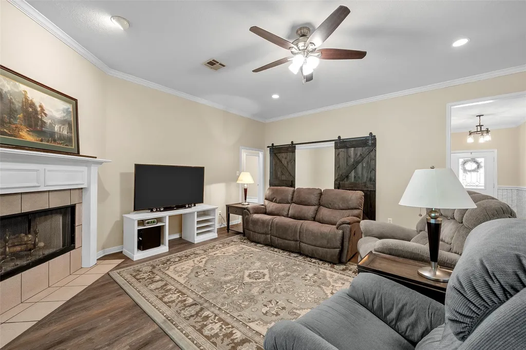 4000 Fox Ridge Lorena TX 76655