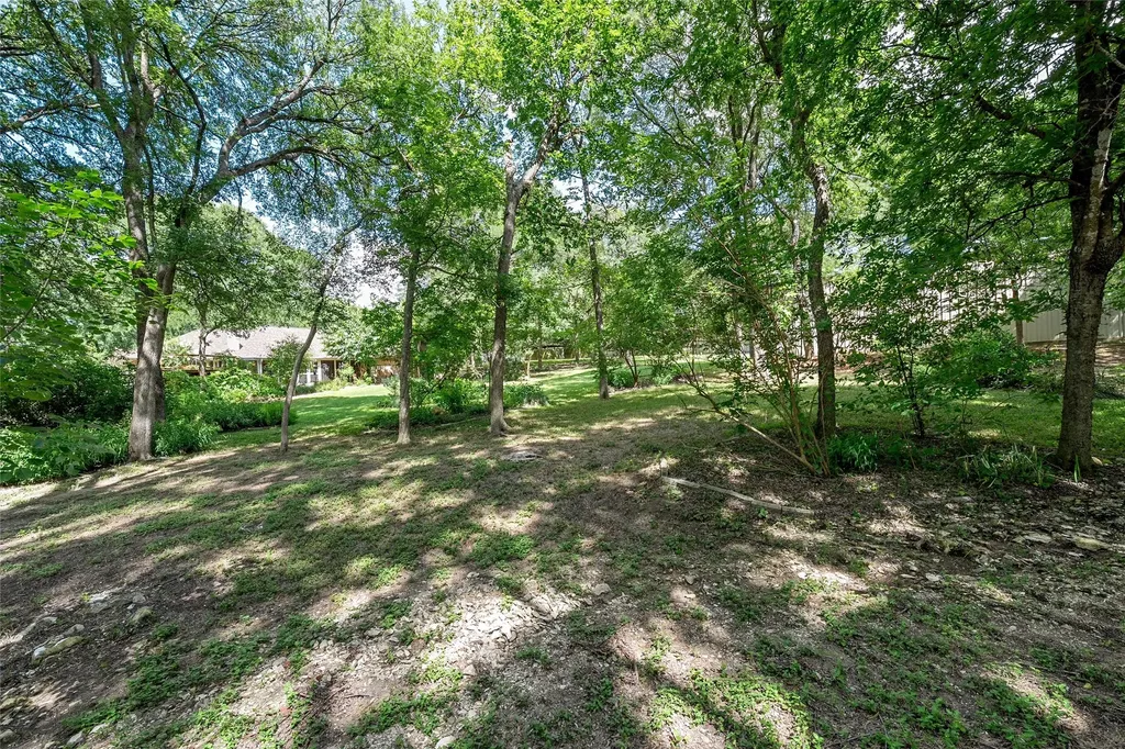 4000 Fox Ridge Lorena TX 76655