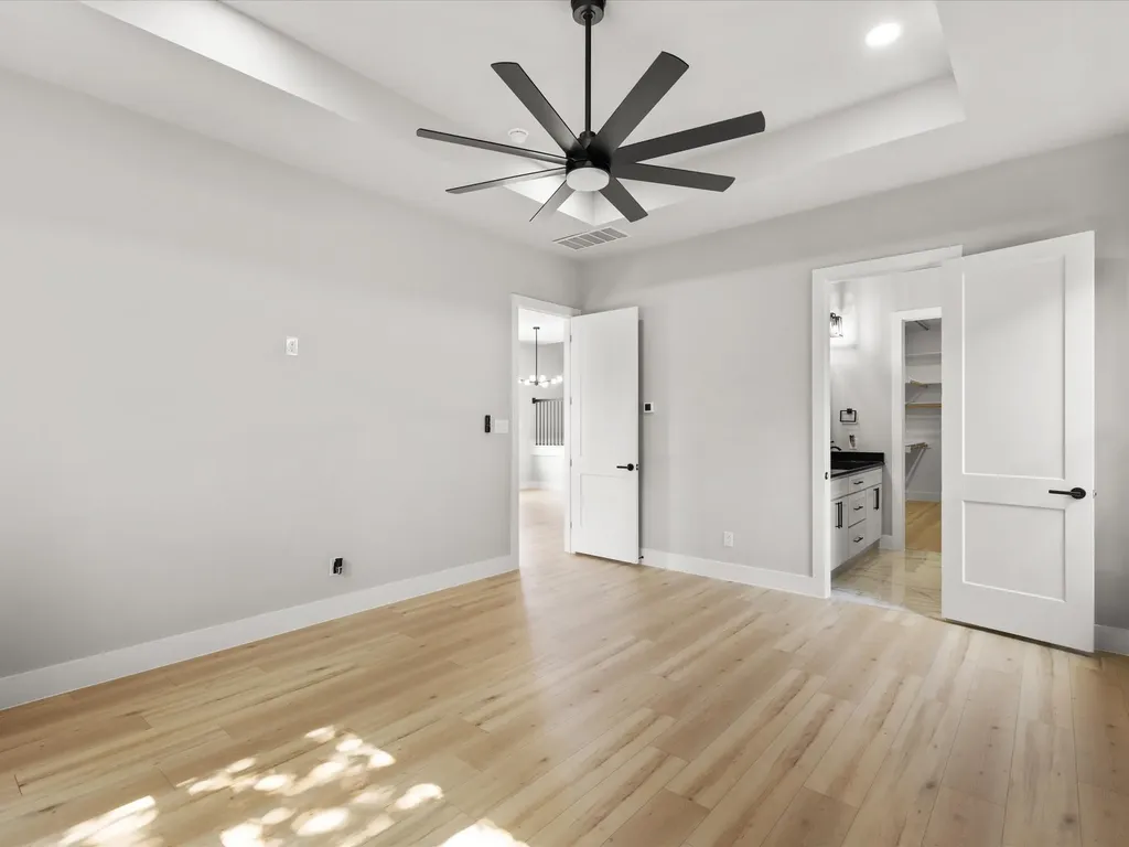 2133 Amanda Avenue Fort Worth TX 76105