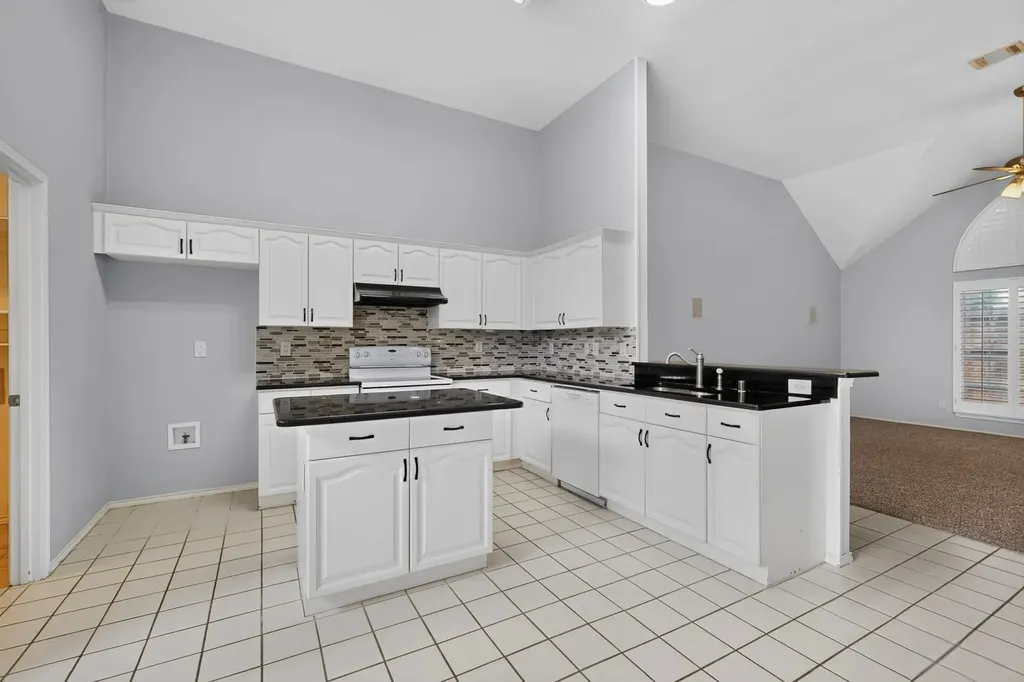 2702 Garden Springs Drive Richardson TX 75082