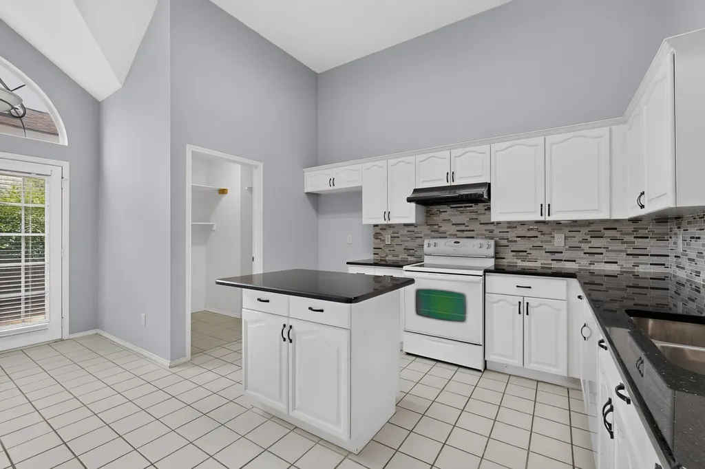 2702 Garden Springs Drive Richardson TX 75082