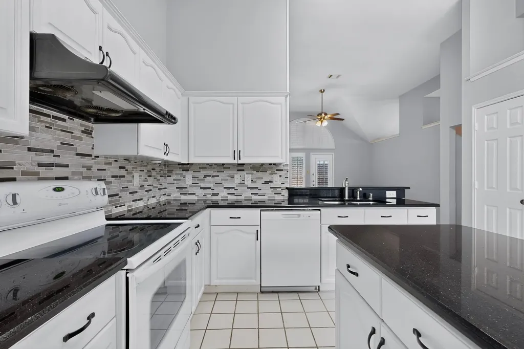 2702 Garden Springs Drive Richardson TX 75082