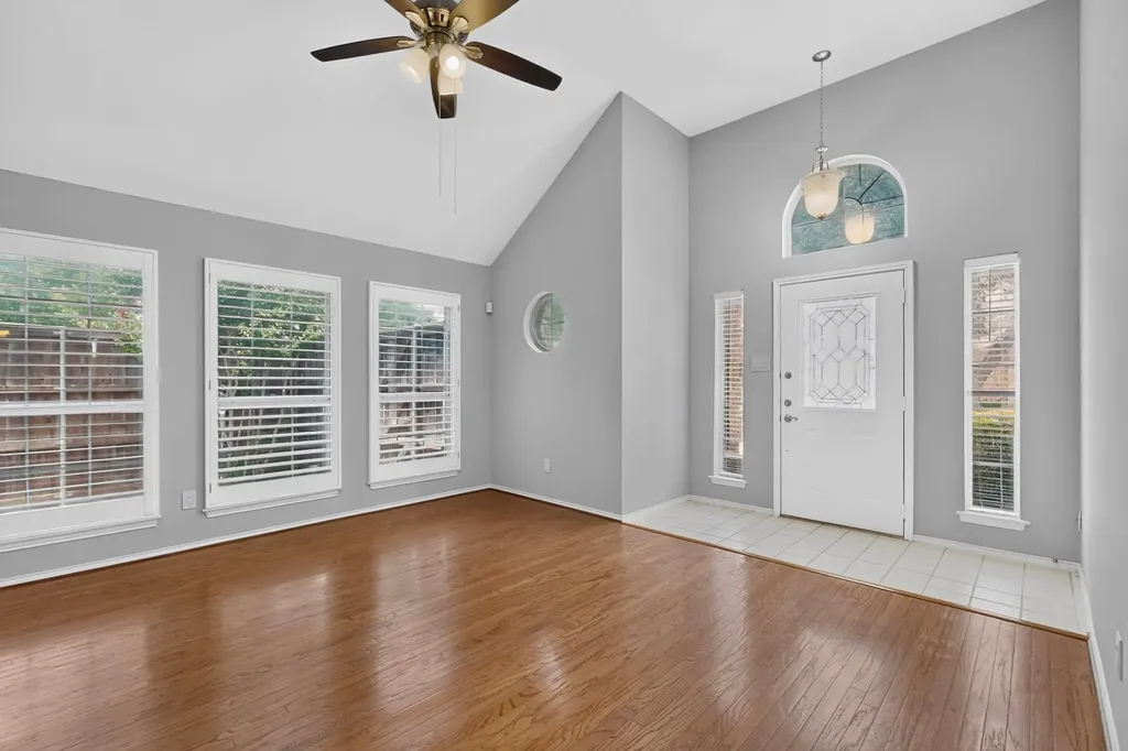 2702 Garden Springs Drive Richardson TX 75082