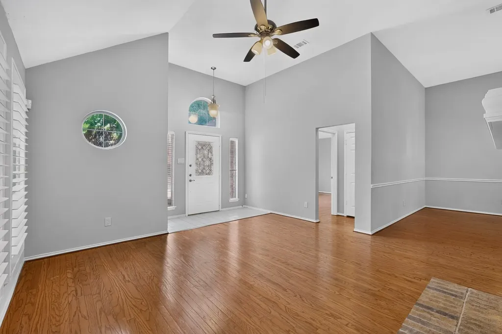 2702 Garden Springs Drive Richardson TX 75082