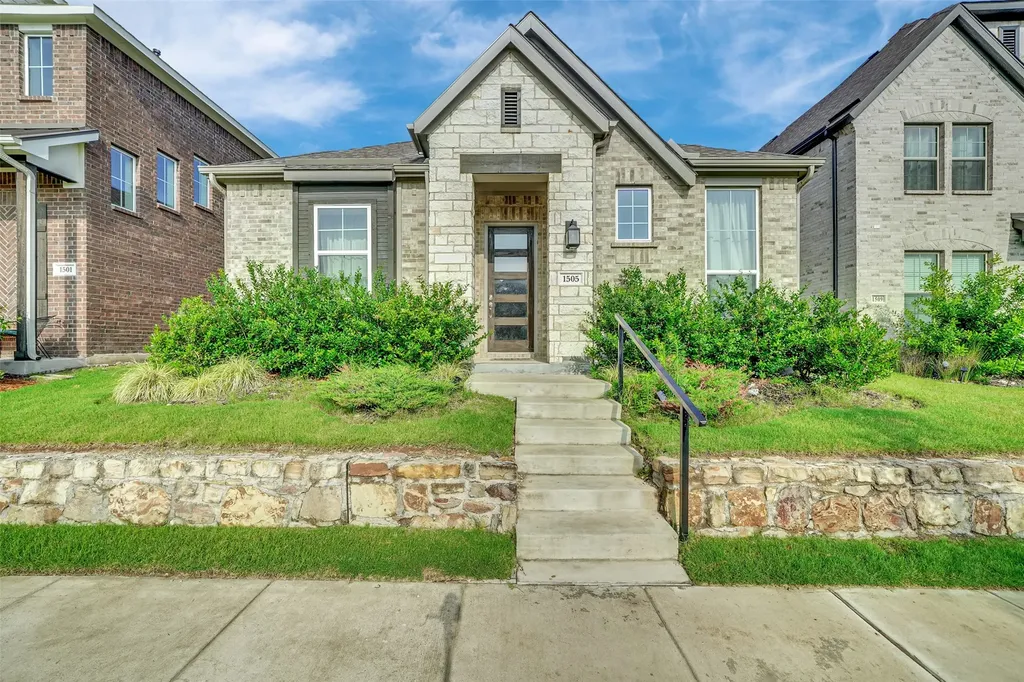 1505 Verbena Lane Garland TX 75042
