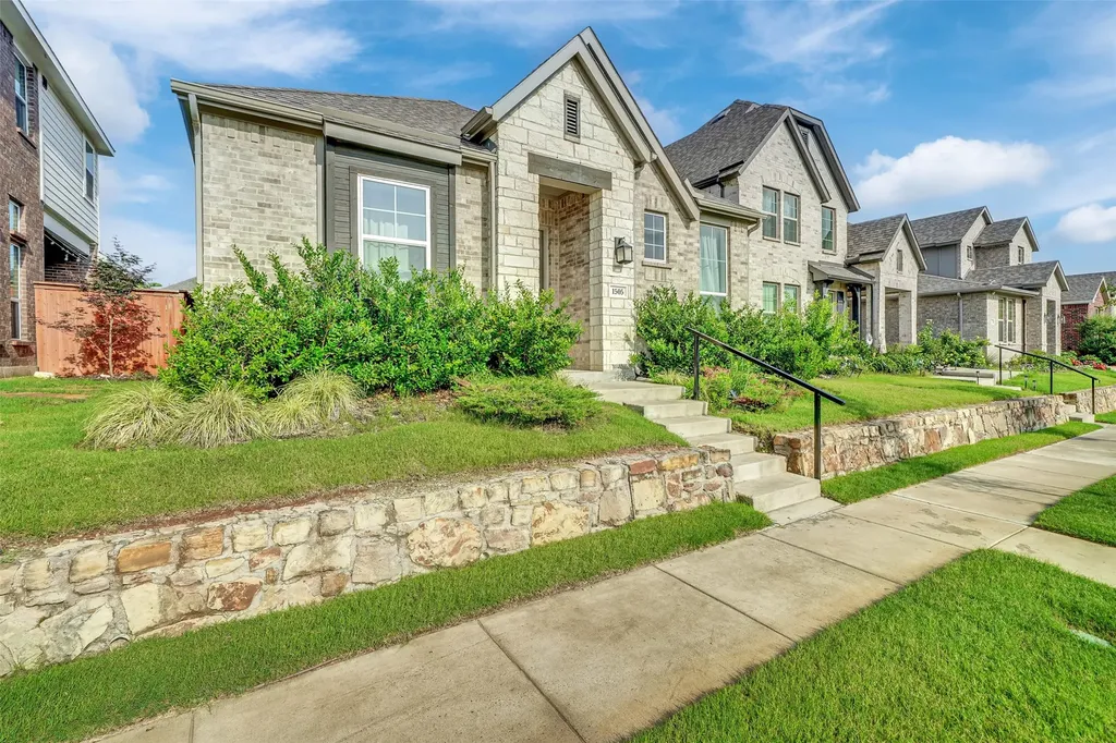1505 Verbena Lane Garland TX 75042