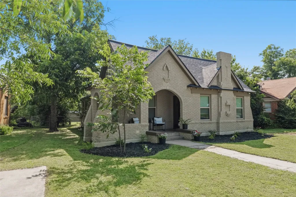 2410 Vincent Street Brownwood TX 76801