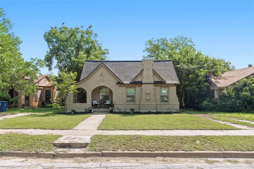 2410 Vincent Street Brownwood TX 76801