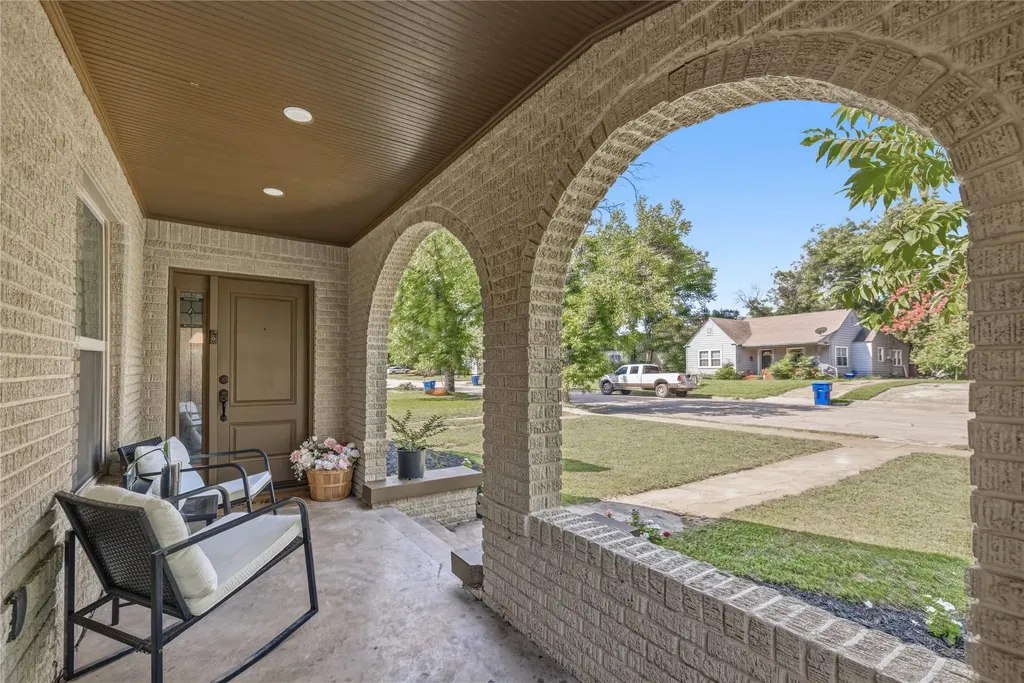 2410 Vincent Street Brownwood TX 76801