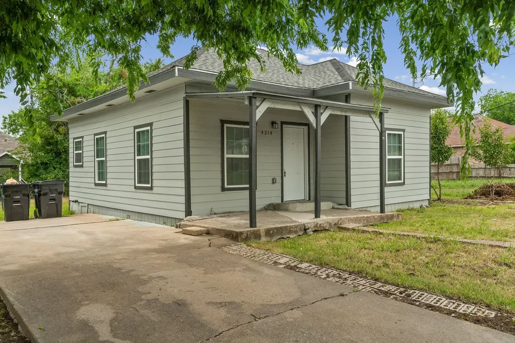 4214 Johnson Street Greenville TX 75401