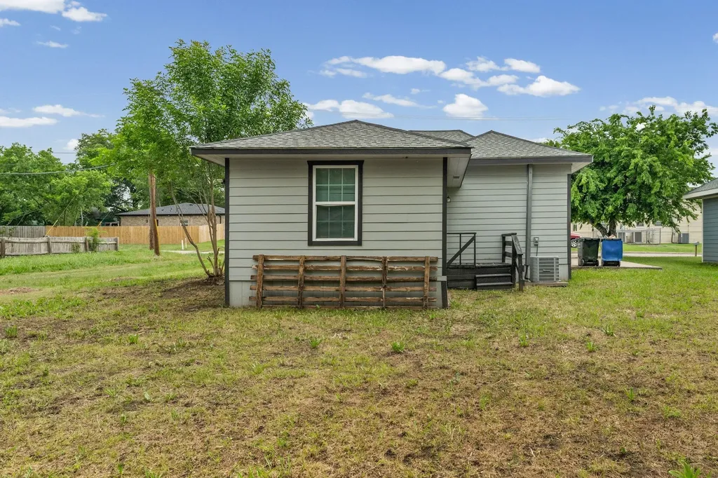 4214 Johnson Street Greenville TX 75401