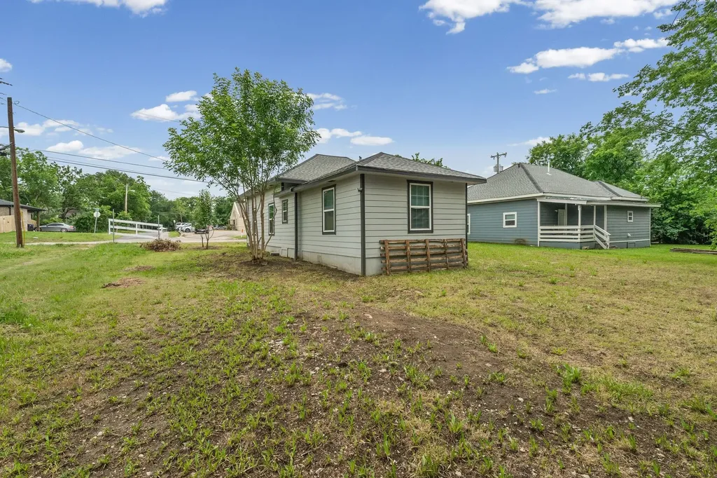 4214 Johnson Street Greenville TX 75401
