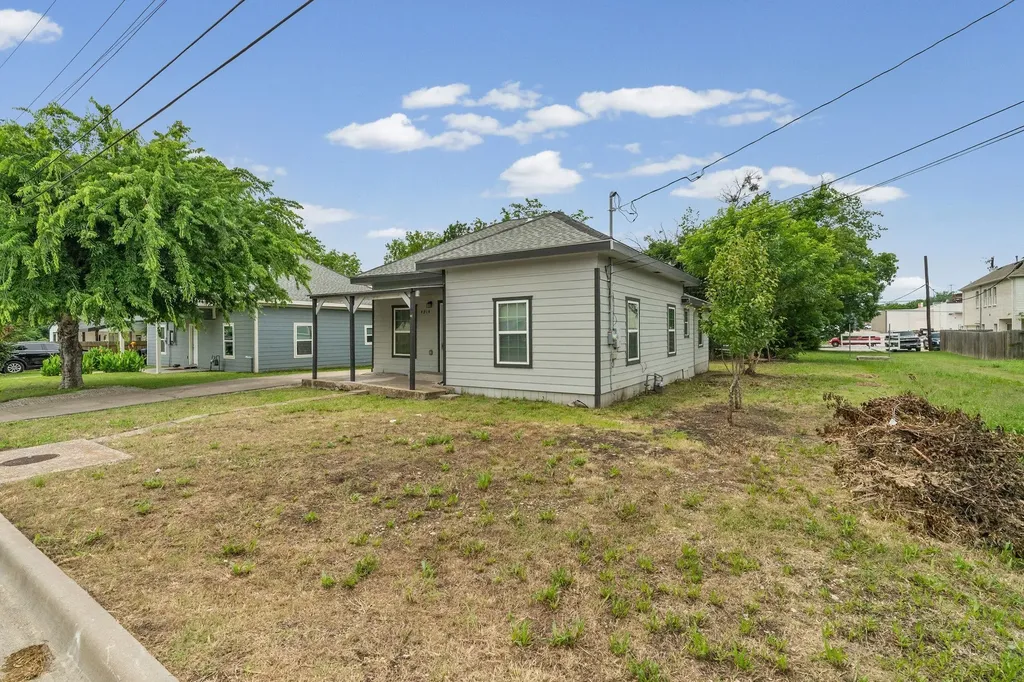 4214 Johnson Street Greenville TX 75401