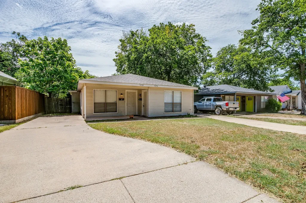 3236 Merida Avenue Fort Worth TX 76109