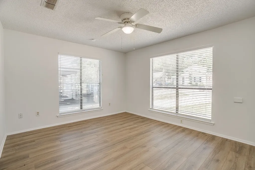 3236 Merida Avenue Fort Worth TX 76109