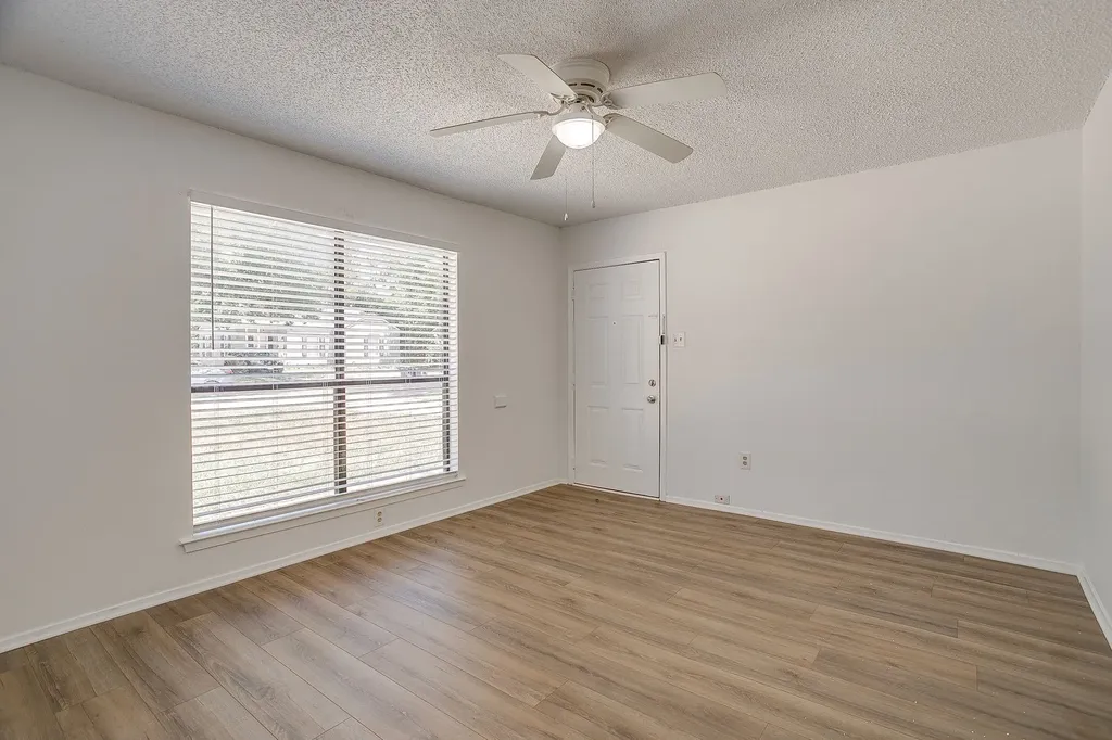 3236 Merida Avenue Fort Worth TX 76109