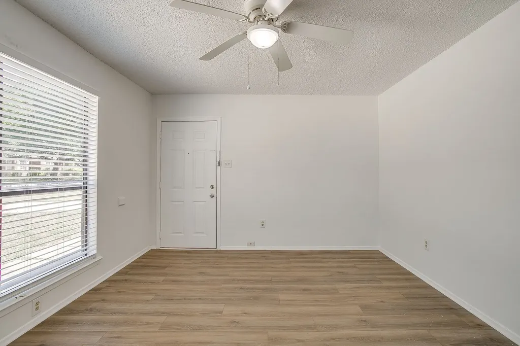 3236 Merida Avenue Fort Worth TX 76109