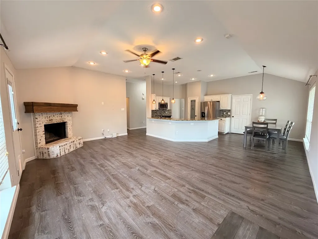 2002 Sword Fish Drive Mansfield TX 76063