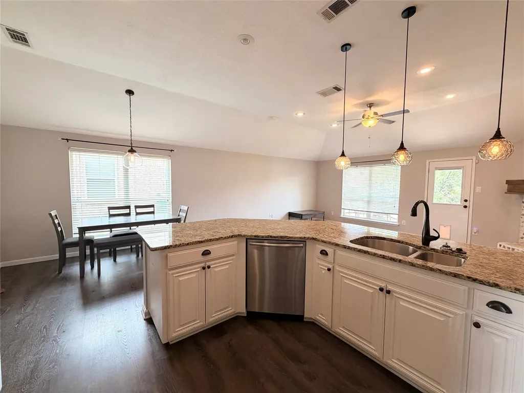 2002 Sword Fish Drive Mansfield TX 76063