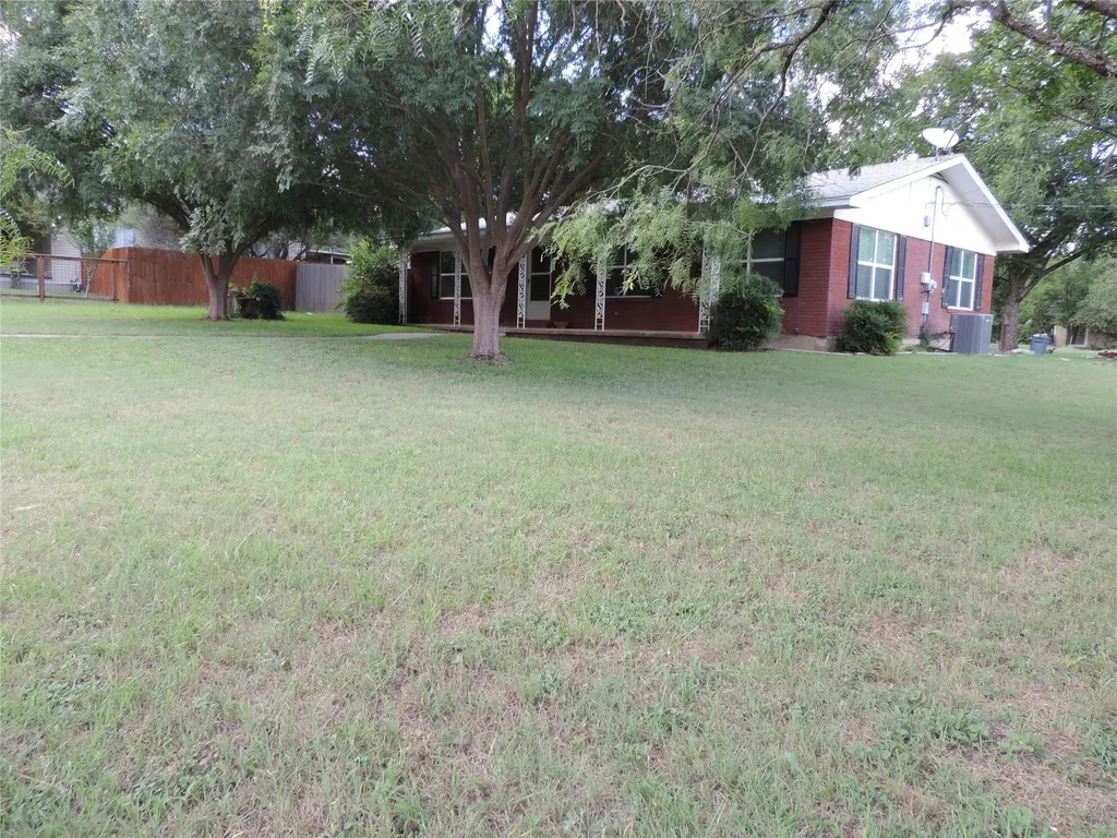 581 Alexander Road Stephenville TX 76401