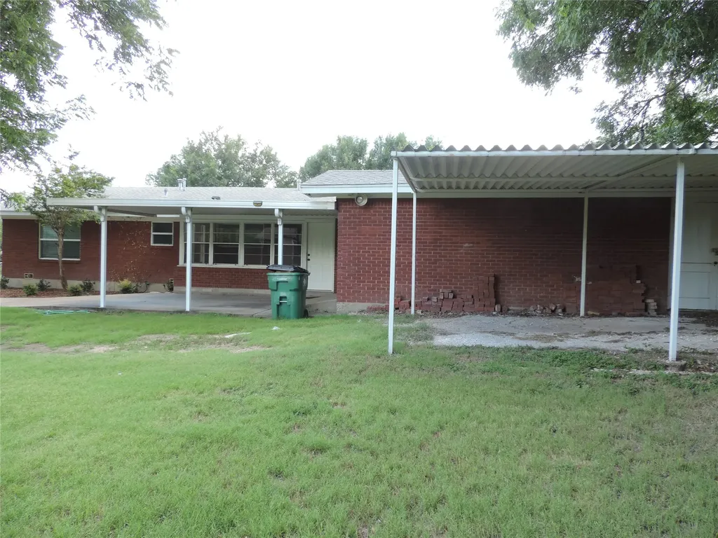 581 Alexander Road Stephenville TX 76401