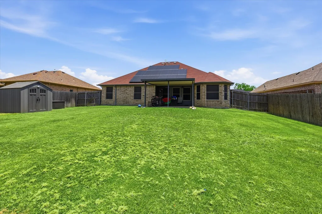 124 Chambers Creek Circle Maypearl TX 76064