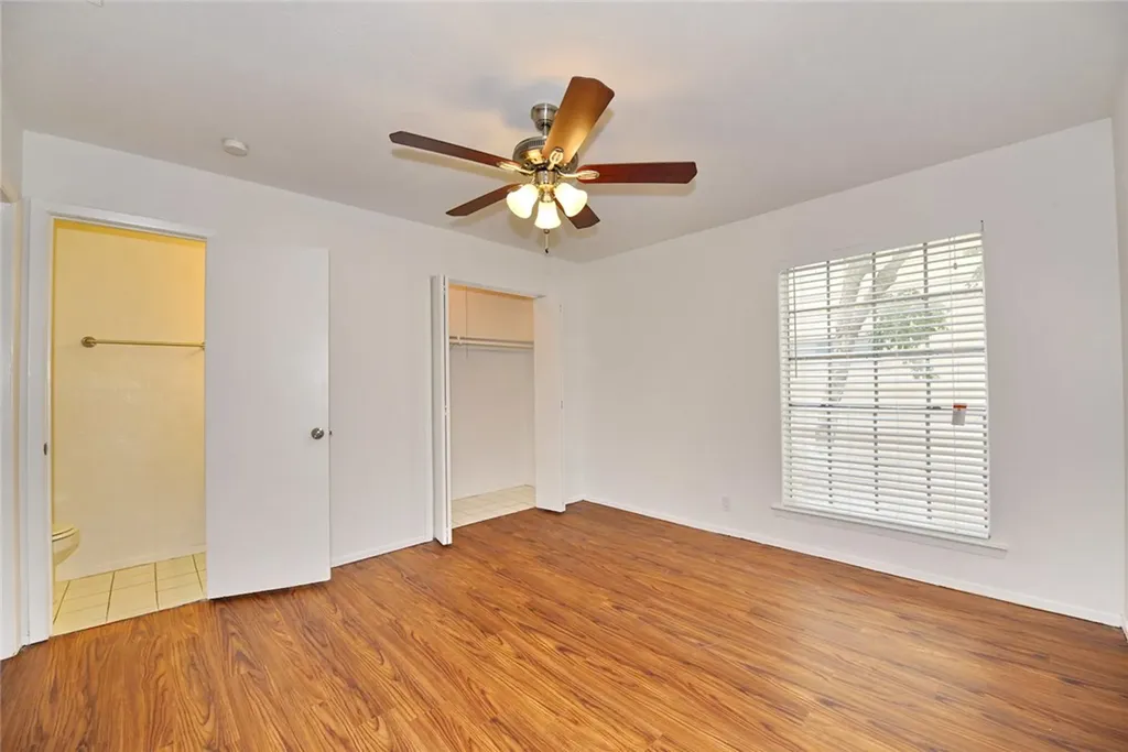 4033 Gilbert Avenue Dallas TX 75219