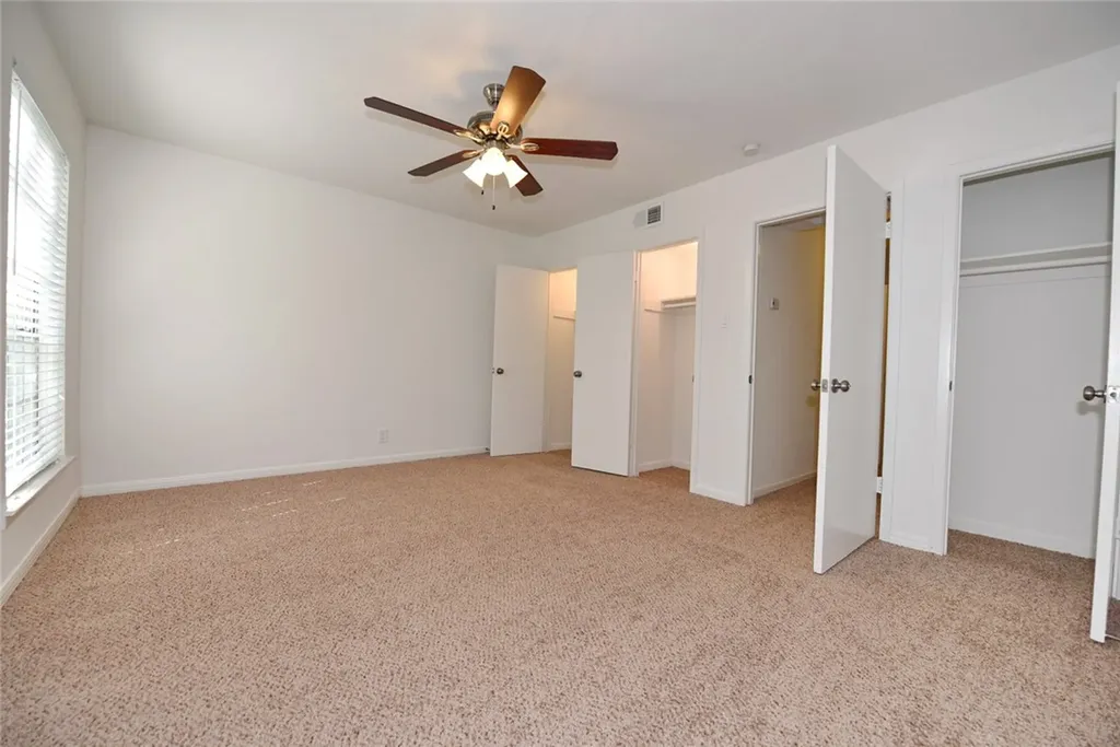 4033 Gilbert Avenue Dallas TX 75219