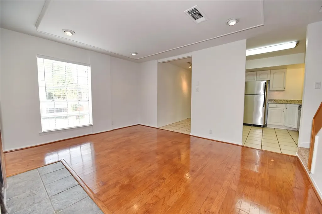 4033 Gilbert Avenue Dallas TX 75219