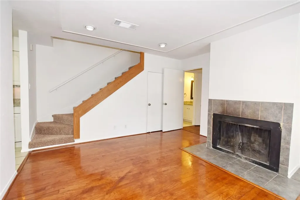 4033 Gilbert Avenue Dallas TX 75219